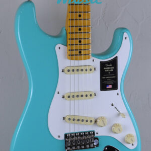 Fender American Vintage II 1957 Stratocaster Sea Foam Green 4