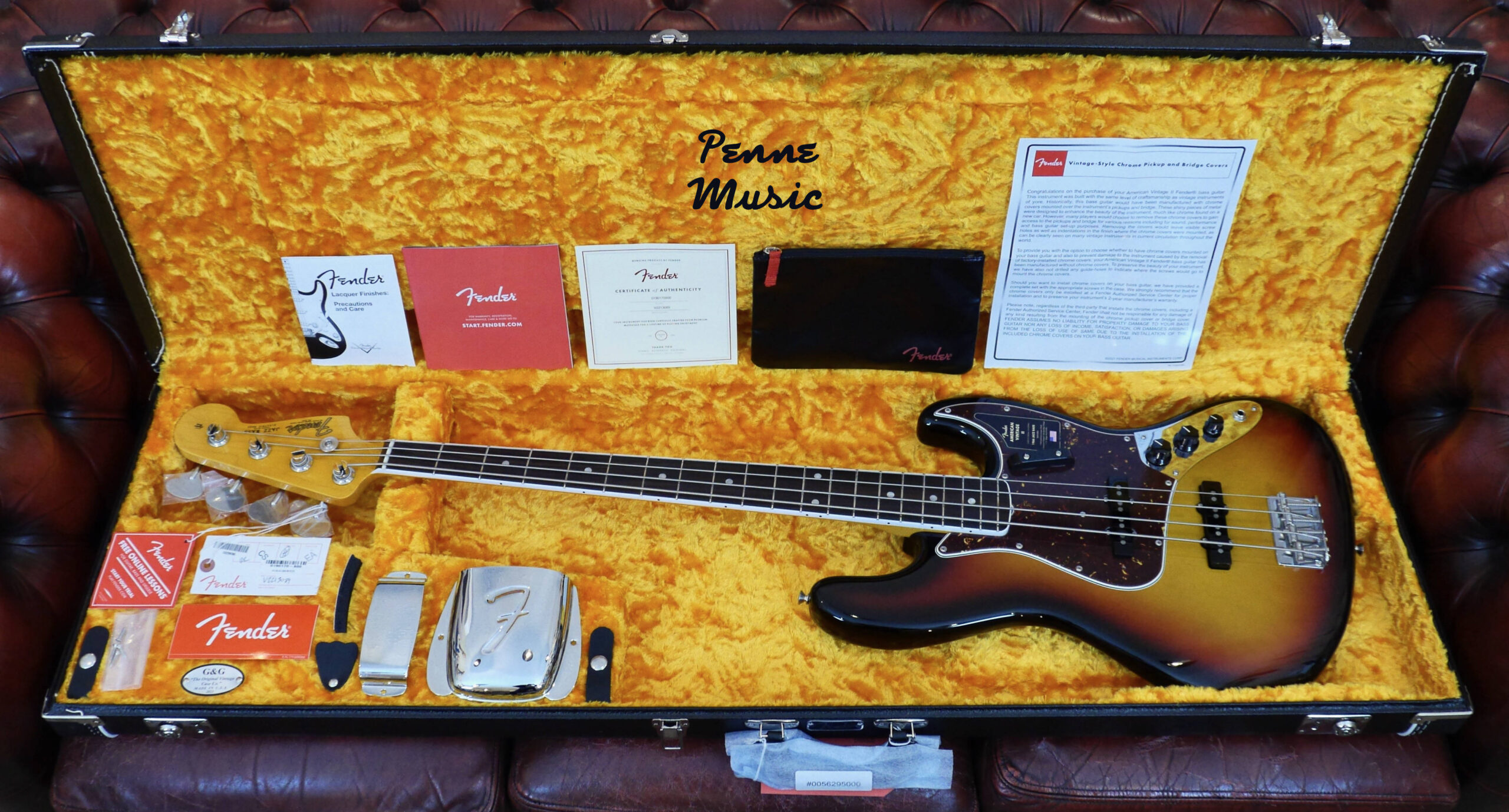 Fender American Vintage II 1966 Jazz Bass 3-Color Sunburst 1