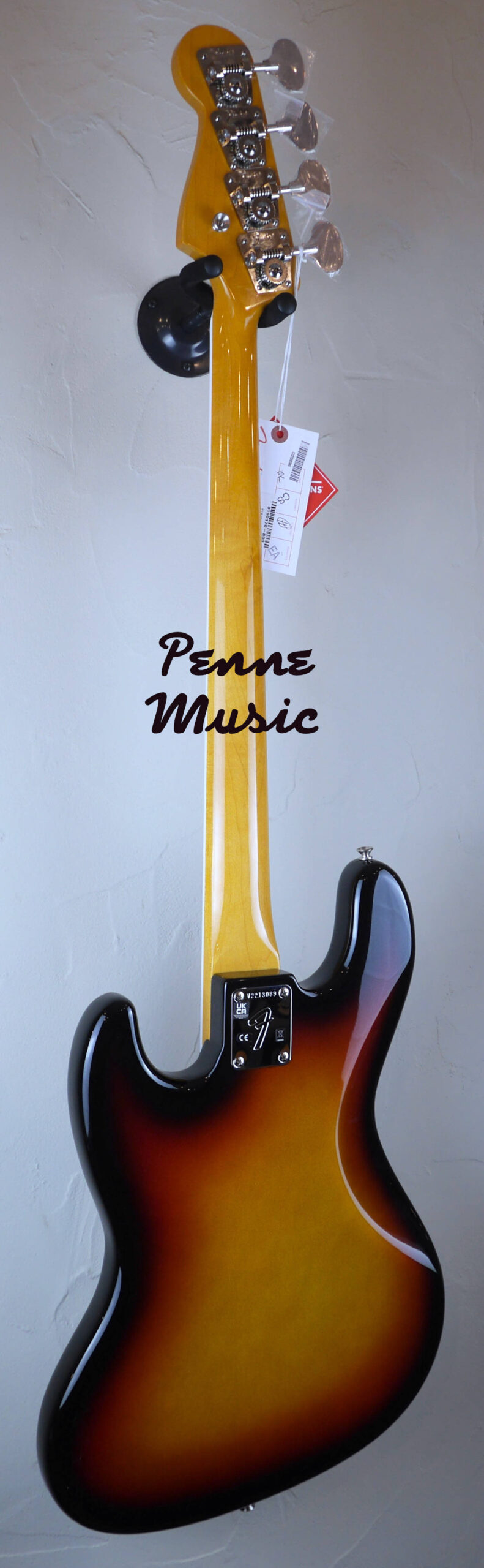 Fender American Vintage II 1966 Jazz Bass 3-Color Sunburst 3