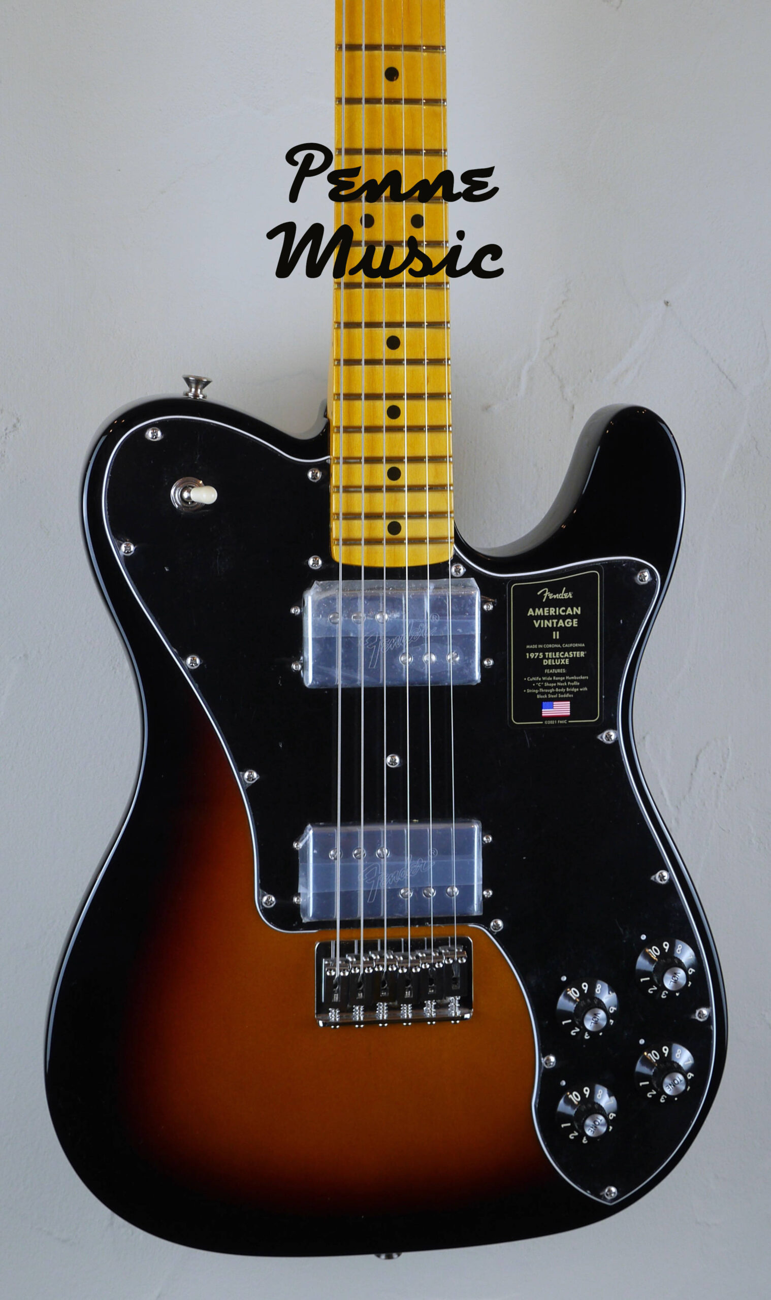 Fender American Vintage II 1975 Telecaster Deluxe 3-Color Sunburst 4