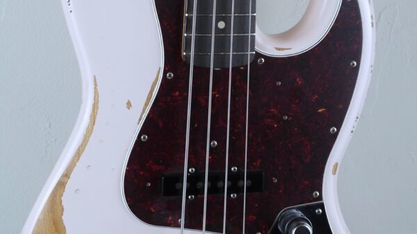 Fender Flea Road Worn Jazz Bass Shell Pink 0141020356 Made in Mexico inclusa custodia Fender