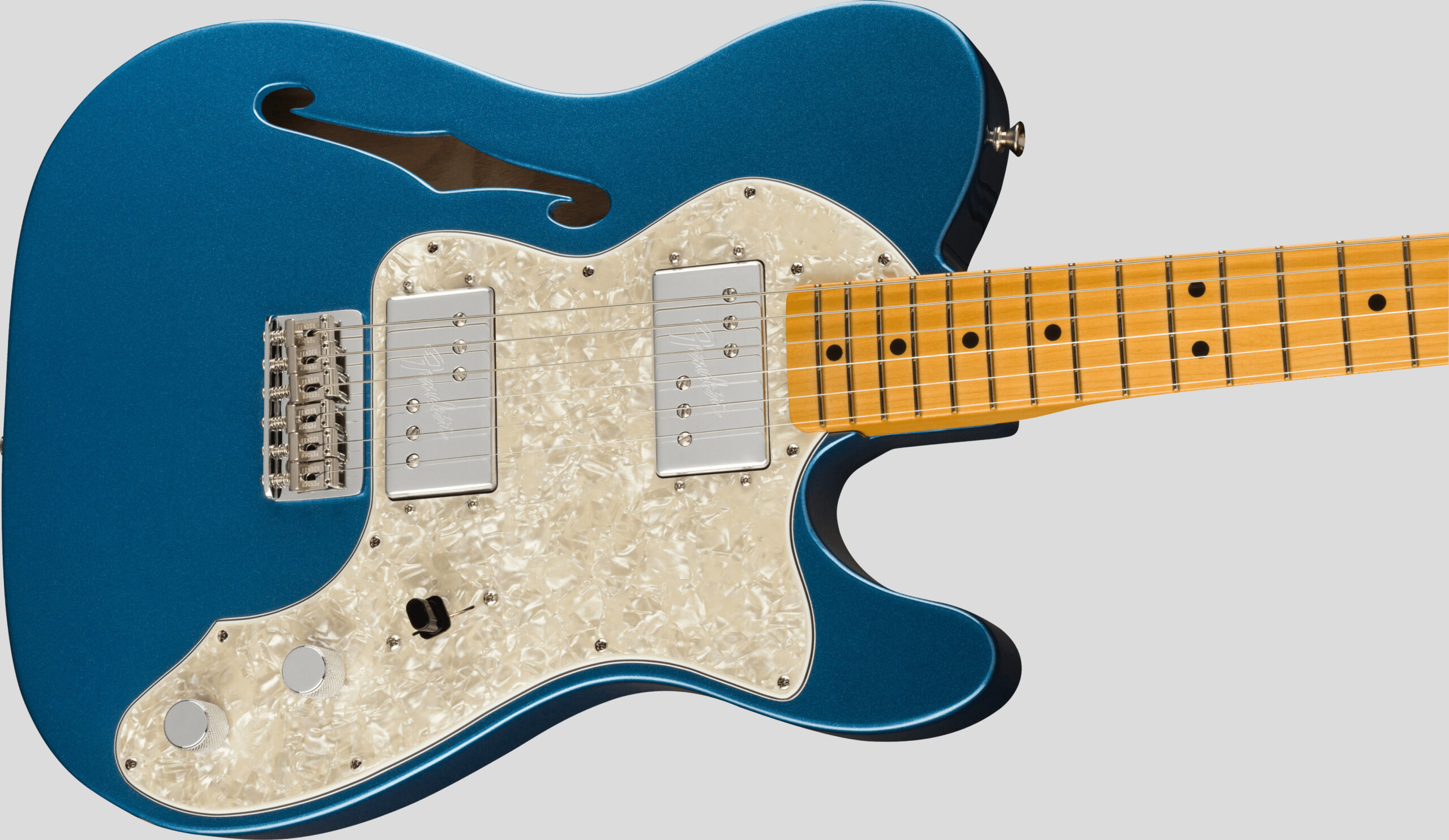 Fender American Vintage II 1972 Telecaster Thinline Lake Placid Blue 3