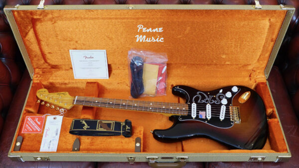Fender Stevie Ray Vaughan Strato 3-C Sunburst 0109200800 Made in Usa inclusa custodia rigida