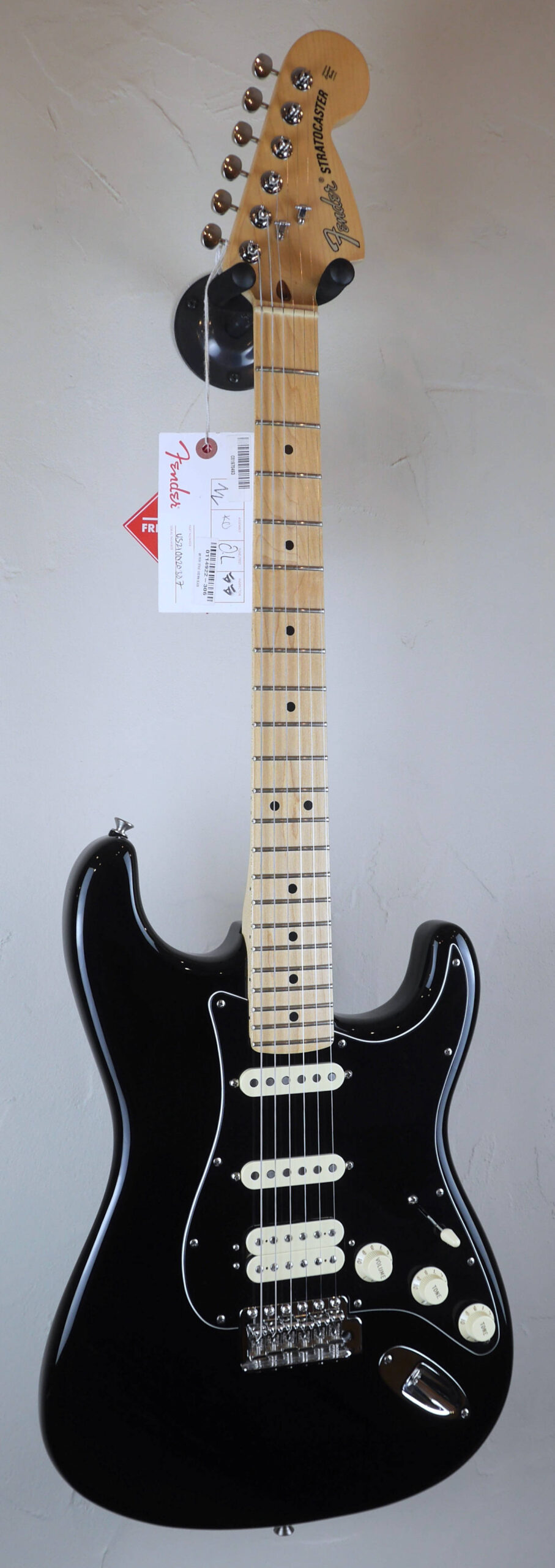 Fender American Performer Stratocaster HSS 2021 Black 1
