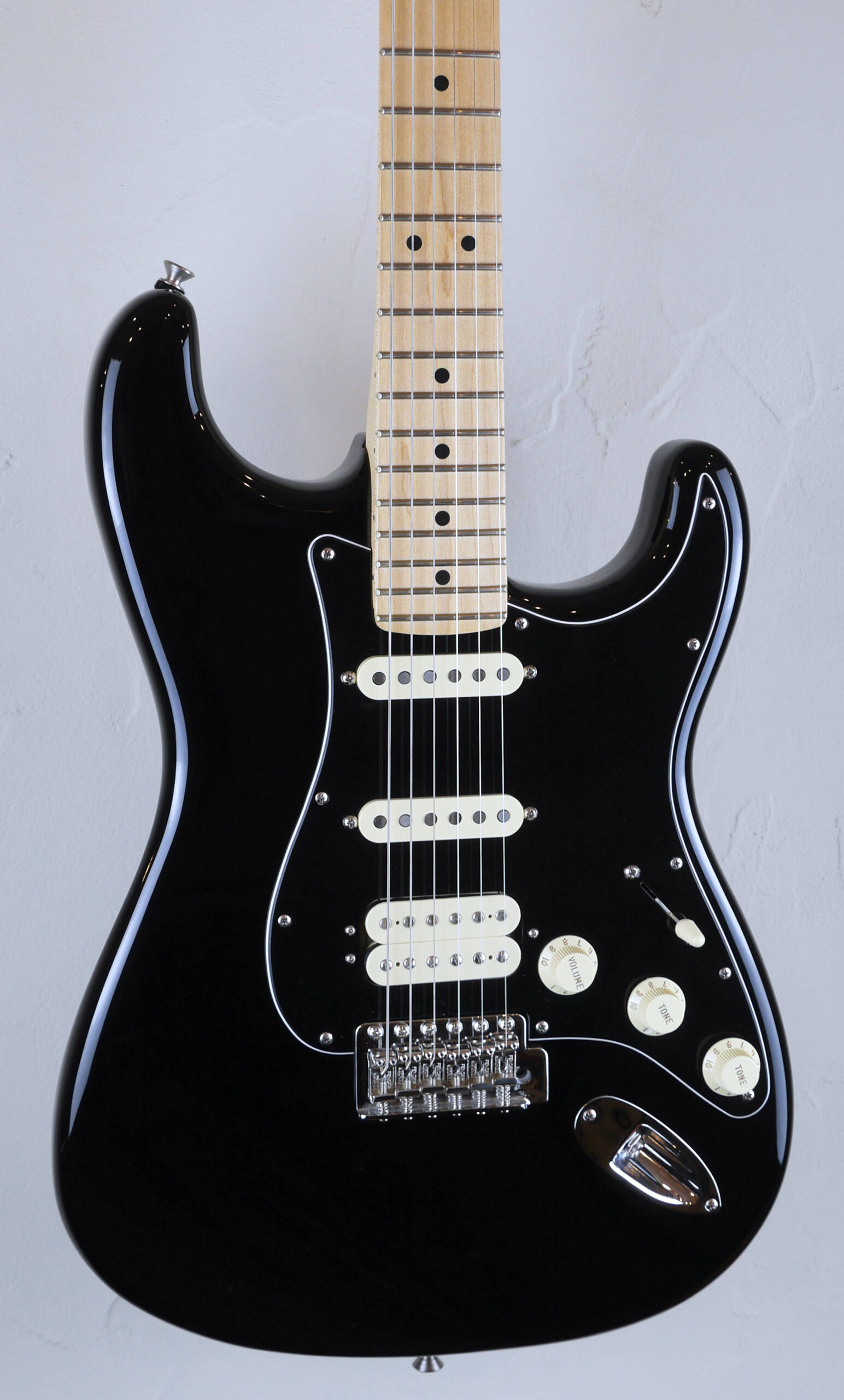Fender American Performer Stratocaster HSS 2021 Black 3