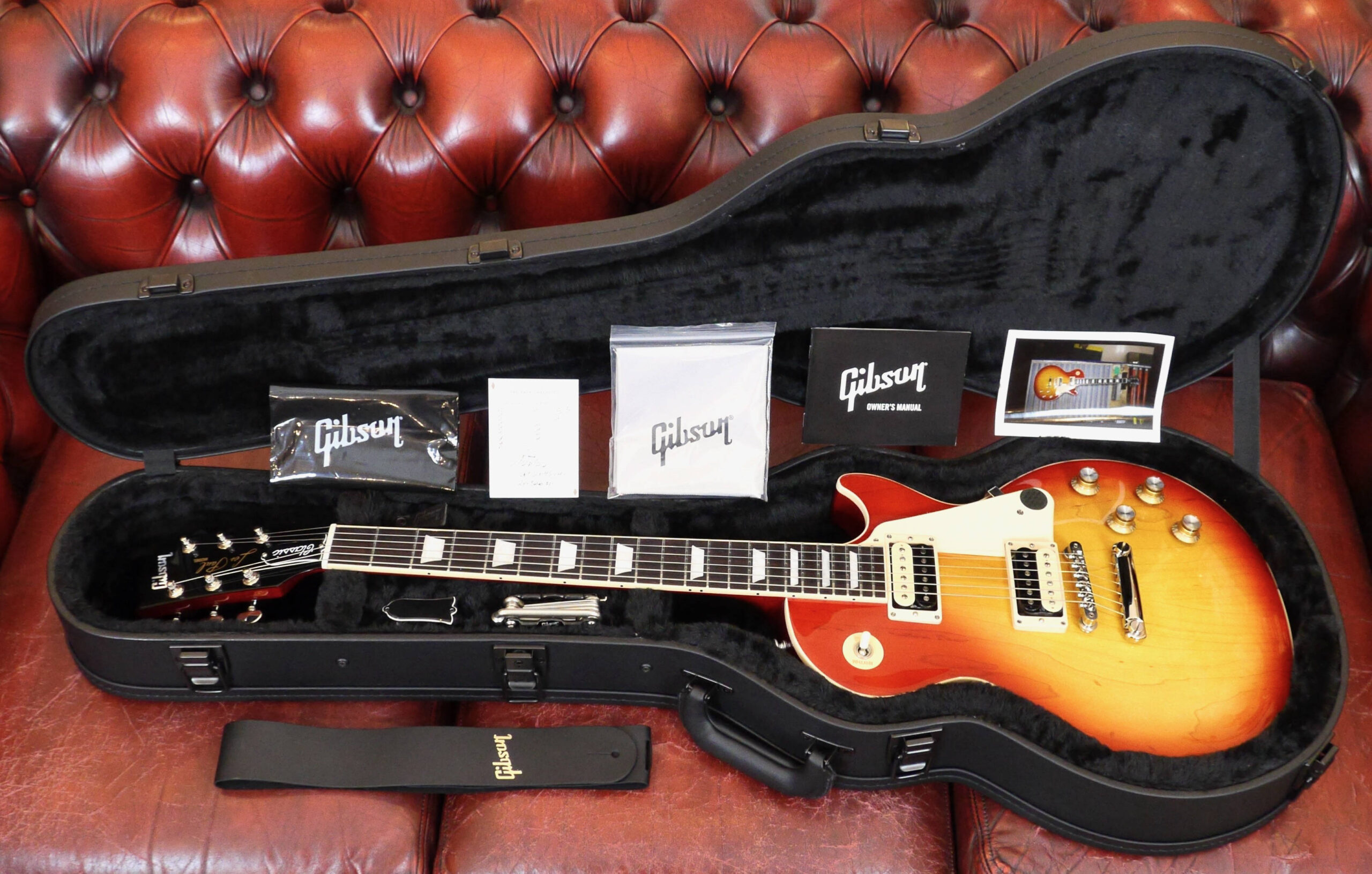 Gibson Les Paul Classic 28/07/2022 Heritage Cherry Sunburst 1