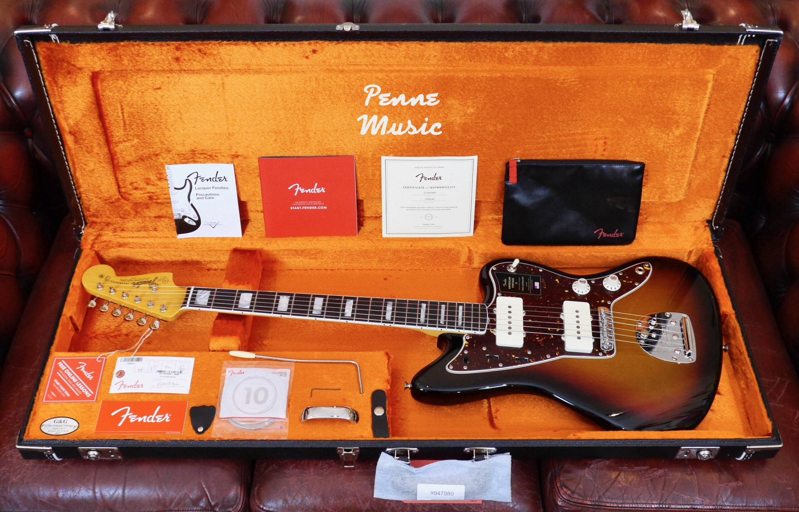 Fender American Vintage II 1966 Jazzmaster 3-Color Sunburst 1