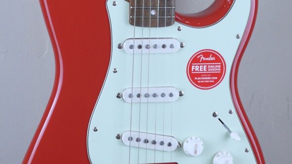 Squier by Fender Ltd Edition Classic Vibe 60 Strato Fiesta Red 0374011540 custodia Fender omaggio