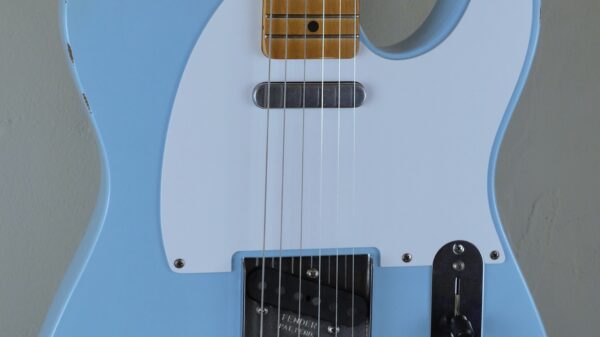 Fender Limited Edition Vintera Road Worn 50 Tele Sonic Blue 0149872372 inclusa custodia Fender