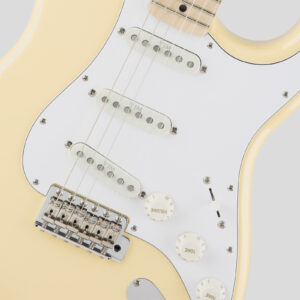 Fender Yngwie Malmsteen Japan Stratocaster Vintage White 4