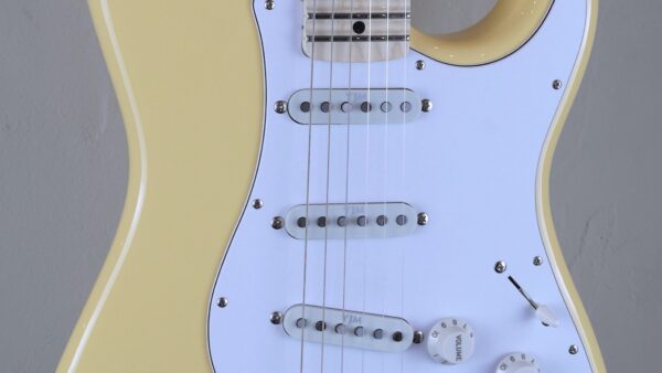 Fender Japan Yngwie Malmsteen Stratocaster Vintage White 5255002363 Made in Japan