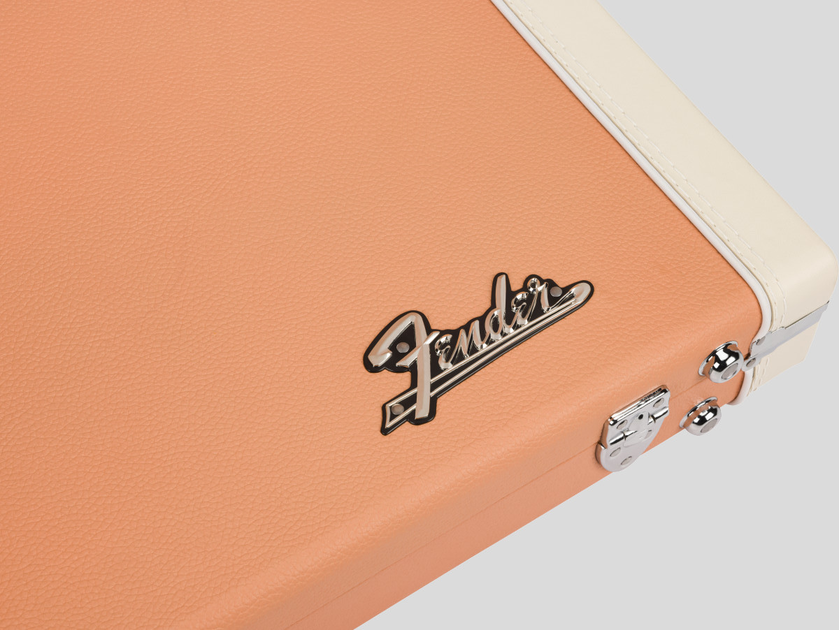 Fender Classic Wood Case Strato/Tele Pacific Peach 6