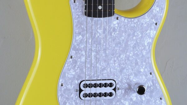 Fender Limited Edition Tom Delonge Stratocaster Graffiti Yellow 0148020363 inclusa custodia Fender