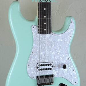 Fender Limited Edition Tom Delonge Stratocaster Surf Green 3