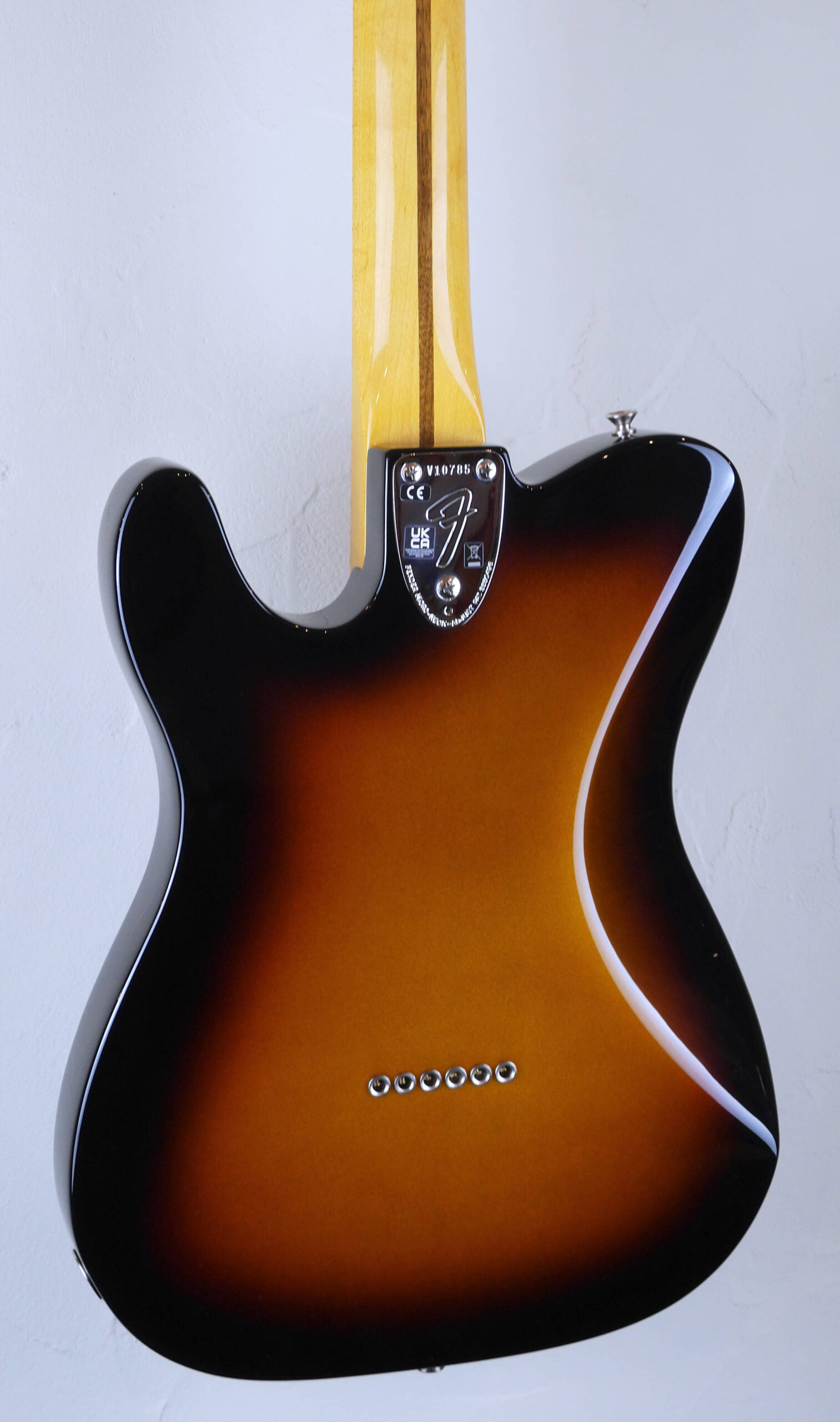 Fender American Vintage II 1975 Telecaster Deluxe 2022 3-Color Sunburst 5