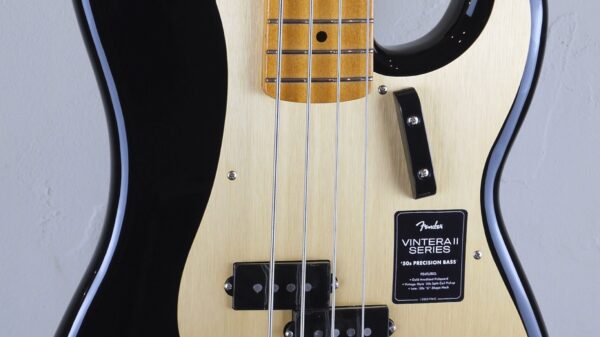 Fender Vintera II 50 Precision Bass Black 0149212306 inclusa custodia Fender