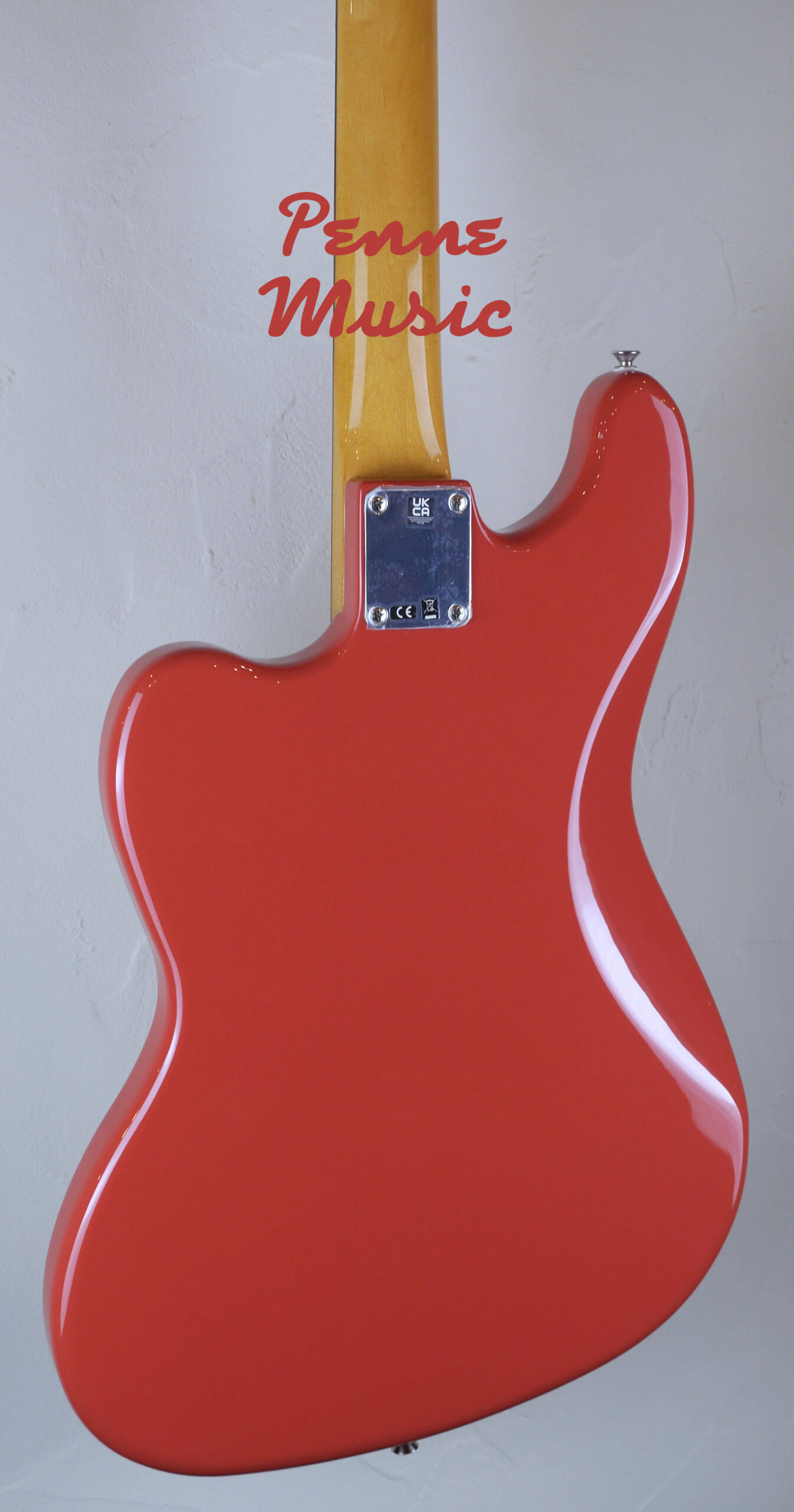 Fender Vintera II 60 Bass VI Fiesta Red 4