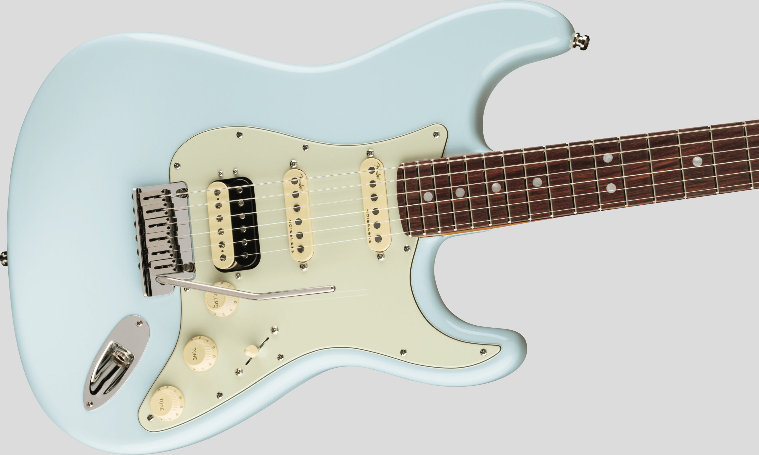 Fender Limited Edition American Ultra Stratocaster HSS Sonic Blue 3