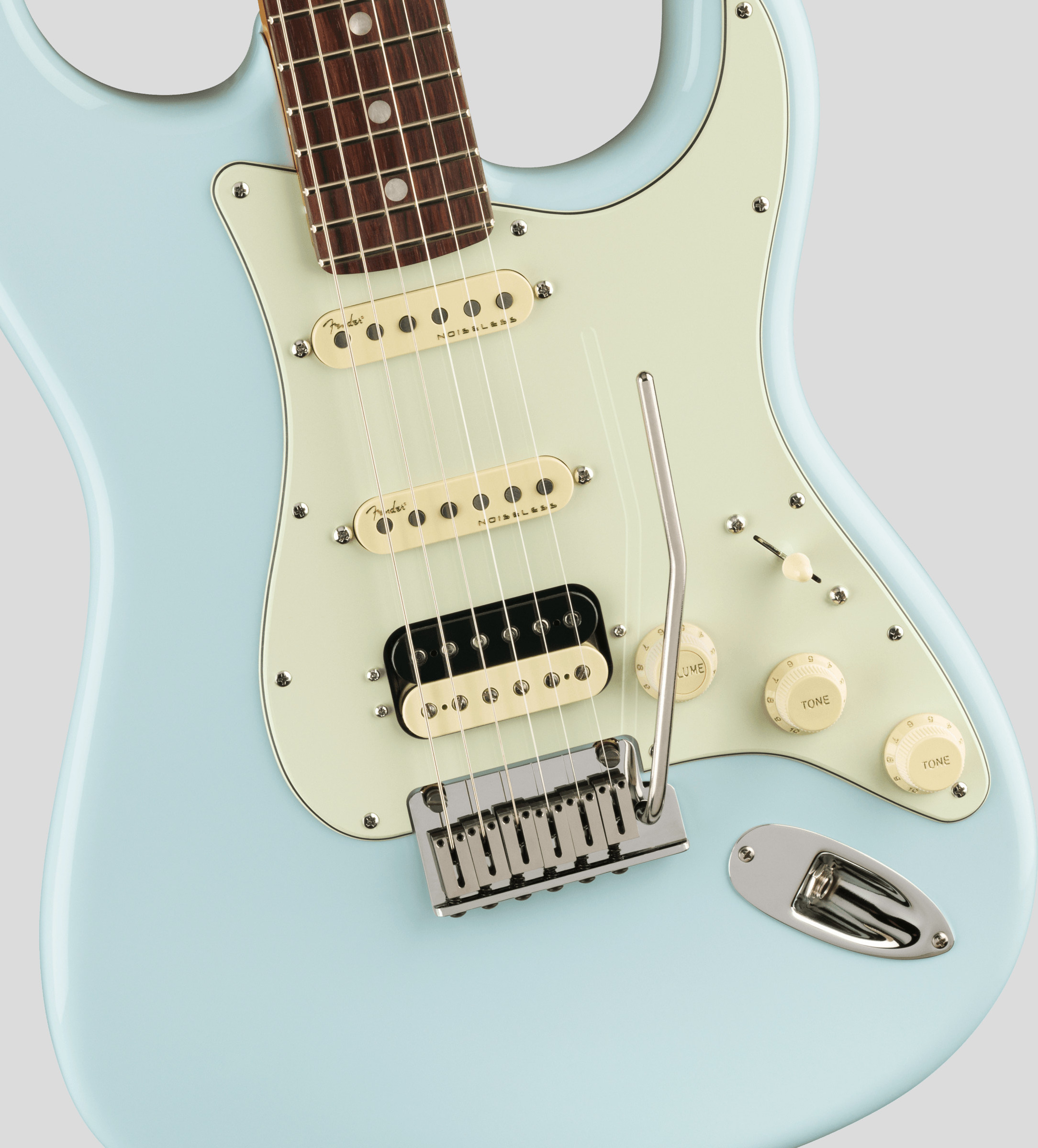 Fender Limited Edition American Ultra Stratocaster HSS Sonic Blue 4