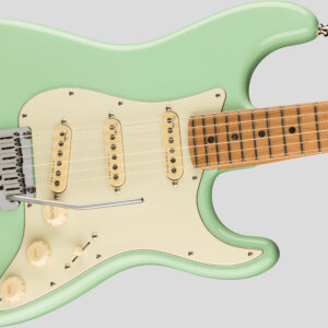 Fender Limited Edition American Ultra Stratocaster Surf Green 3