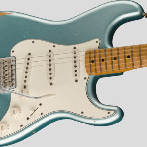 Fender Limited Edition Vintera Road Worn Mischief Maker 60 Stratocaster Firemist Silver 3