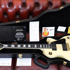 Gibson Custom Shop Limited Edition 70s Les Paul Custom 2008 Alpine White Aged 1 of 150 1