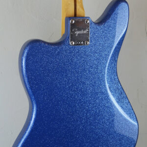 Squier by Fender Limited Edition Classic Vibe 70 Jaguar Blue Sparkle 4