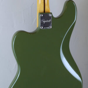 Squier by Fender Limited Edition Classic Vibe Bass VI Olive 4