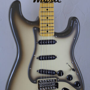 Squier by Fender Limited Edition Classic Vibe 70 Stratocaster Antigua 3