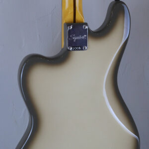 Squier by Fender Limited Edition Classic Vibe Bass VI Antigua 4