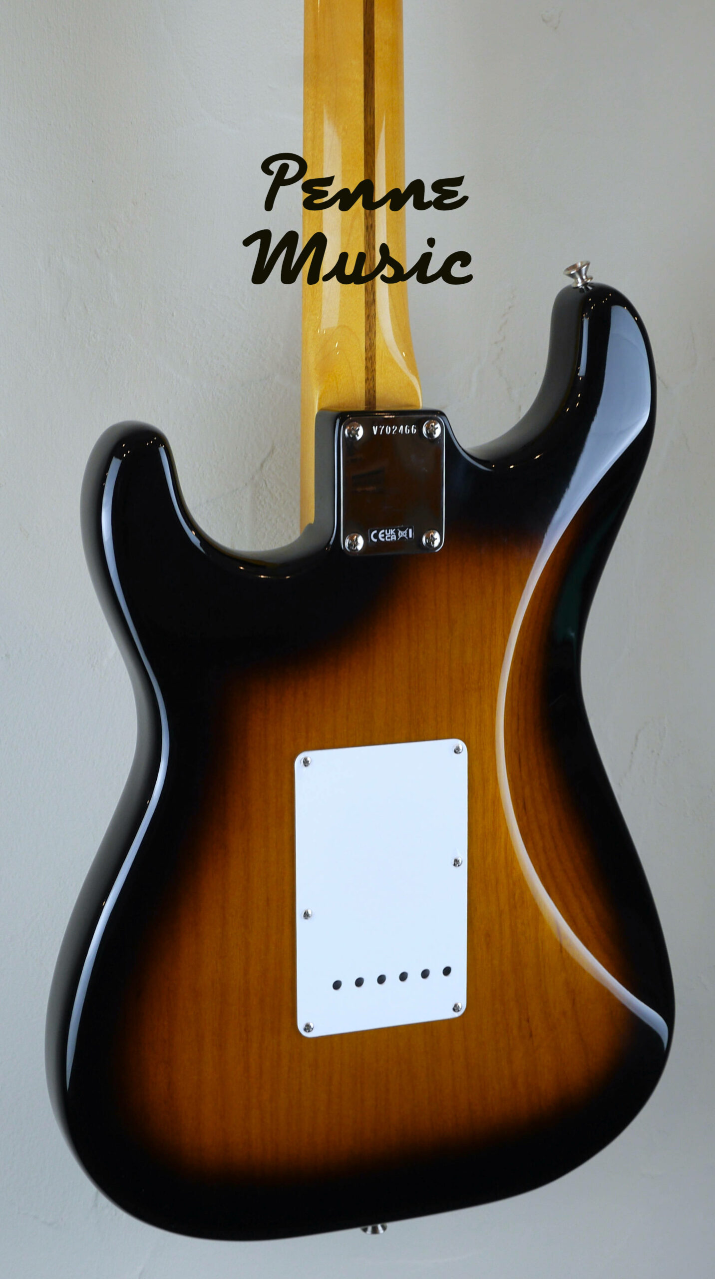 Fender 70th Anniversary American Vintage II 1954 Stratocaster 2-Color Sunburst #2466 5