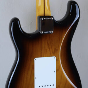 Fender 70th Anniversary American Vintage II 1954 Stratocaster 2-Color Sunburst #0532 5