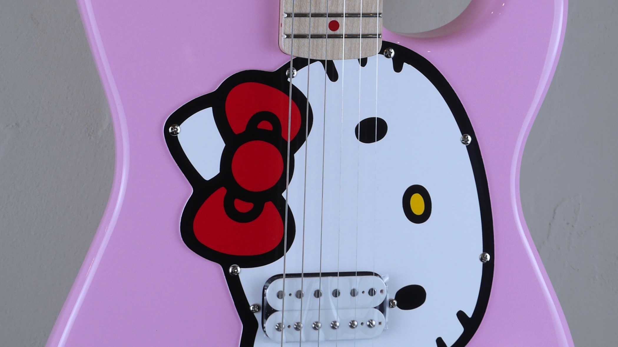 Squier by Fender x Hello Kitty Stratocaster Pink #138 0379102970