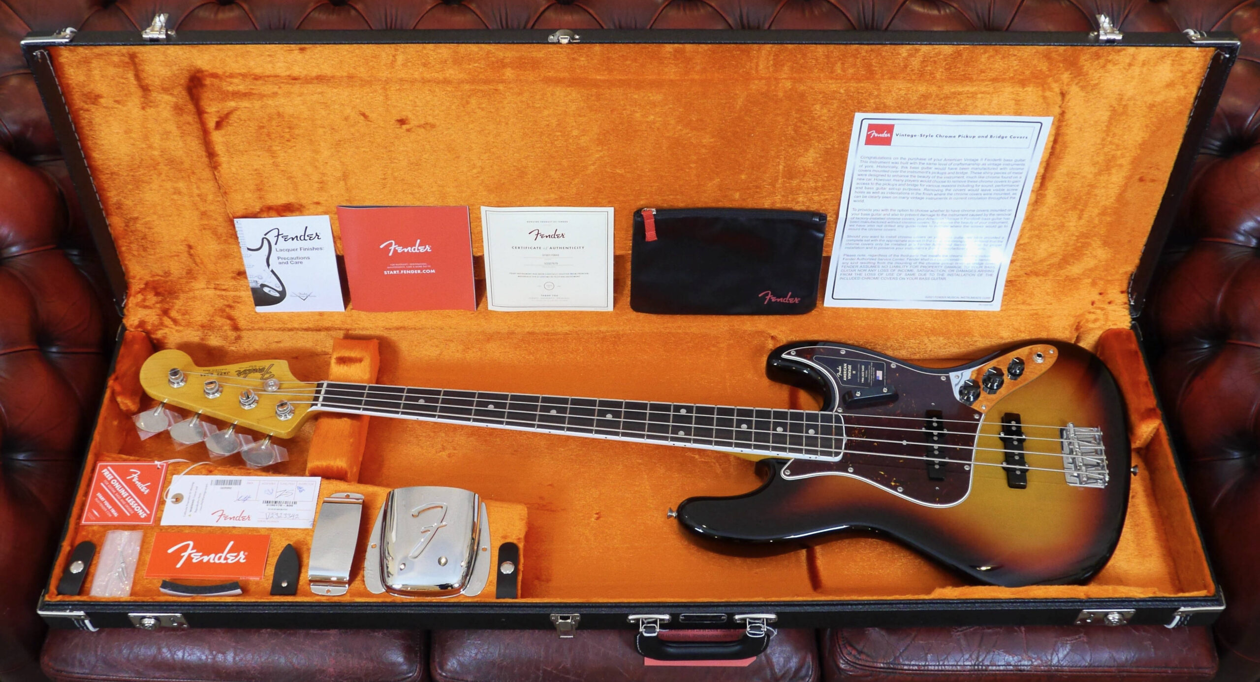 Fender American Vintage II 1966 Jazz Bass 3-Color Sunburst 2023 1