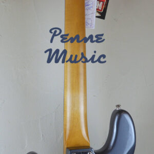 Fender Limited Edition Vintera II Road Worn 60 Precision Bass Charcoal Frost Metallic 3